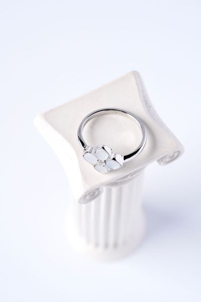 925 Sterling Silver Ring with Mother of Pearl and Cubic Zirconia