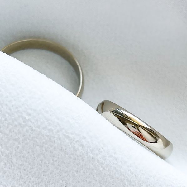 Classic Wedding Band/Ring in 14K White Gold 4 mm